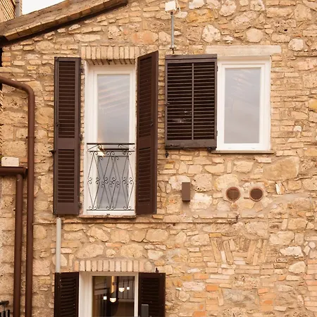 Maison Pisani - Romantic Vicino Assisi Apartment Rivotorto